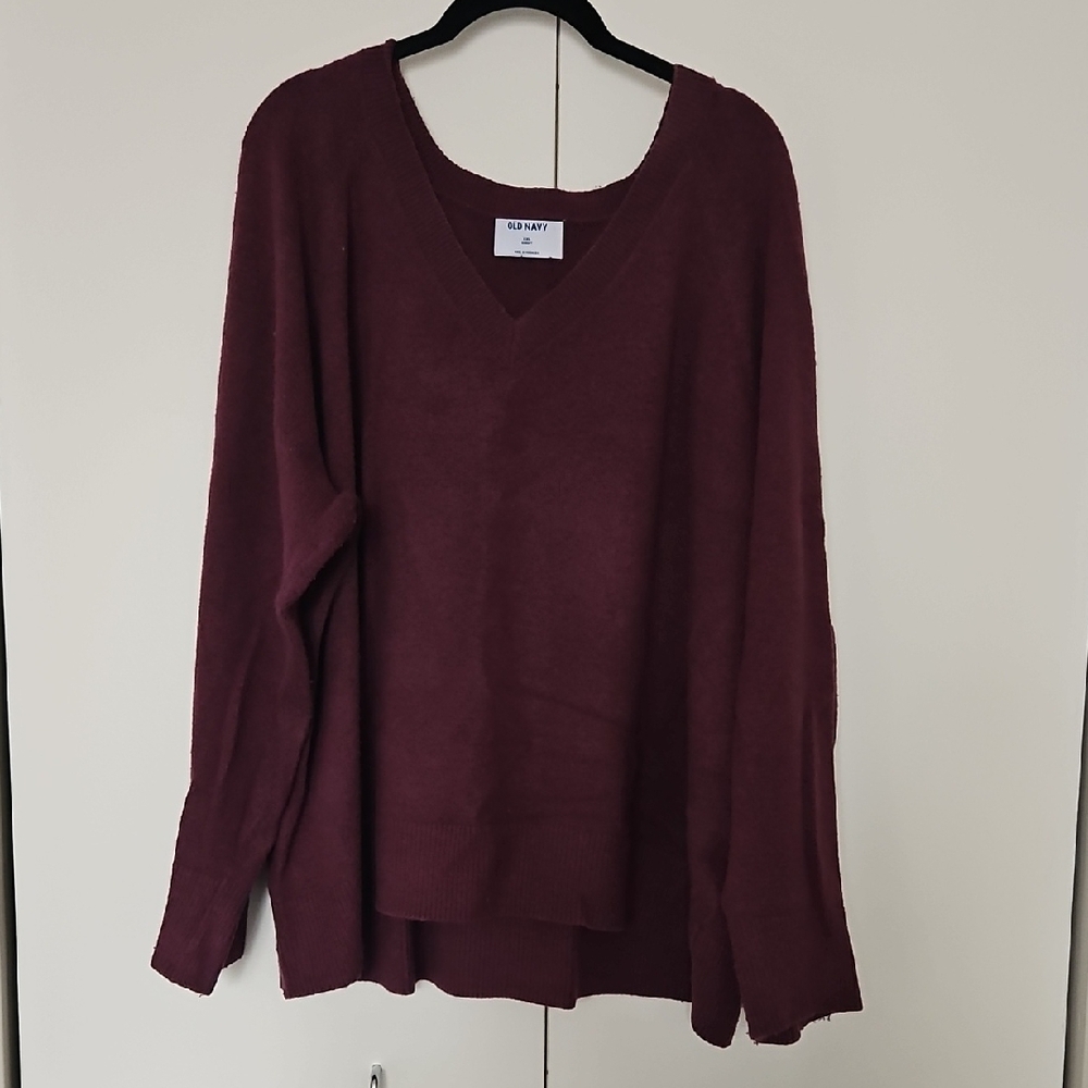 Old Navy Women's V-Neck Sweater - Burgundy